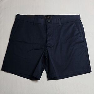 2168 NWT Banana Republic Factory Szie 36 7" CORE TEMP SHORT Blue